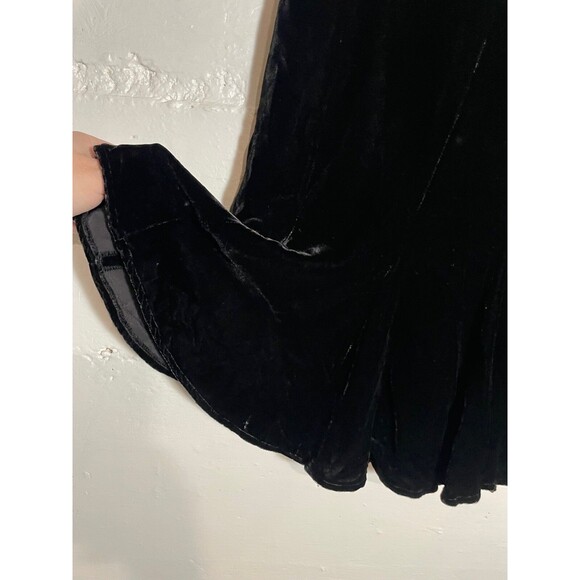 NWT Ann Taylor Black Velvet Godet Skirt Y2K Retro Flirty Swing A-Line Size 2 - Picture 3 of 12